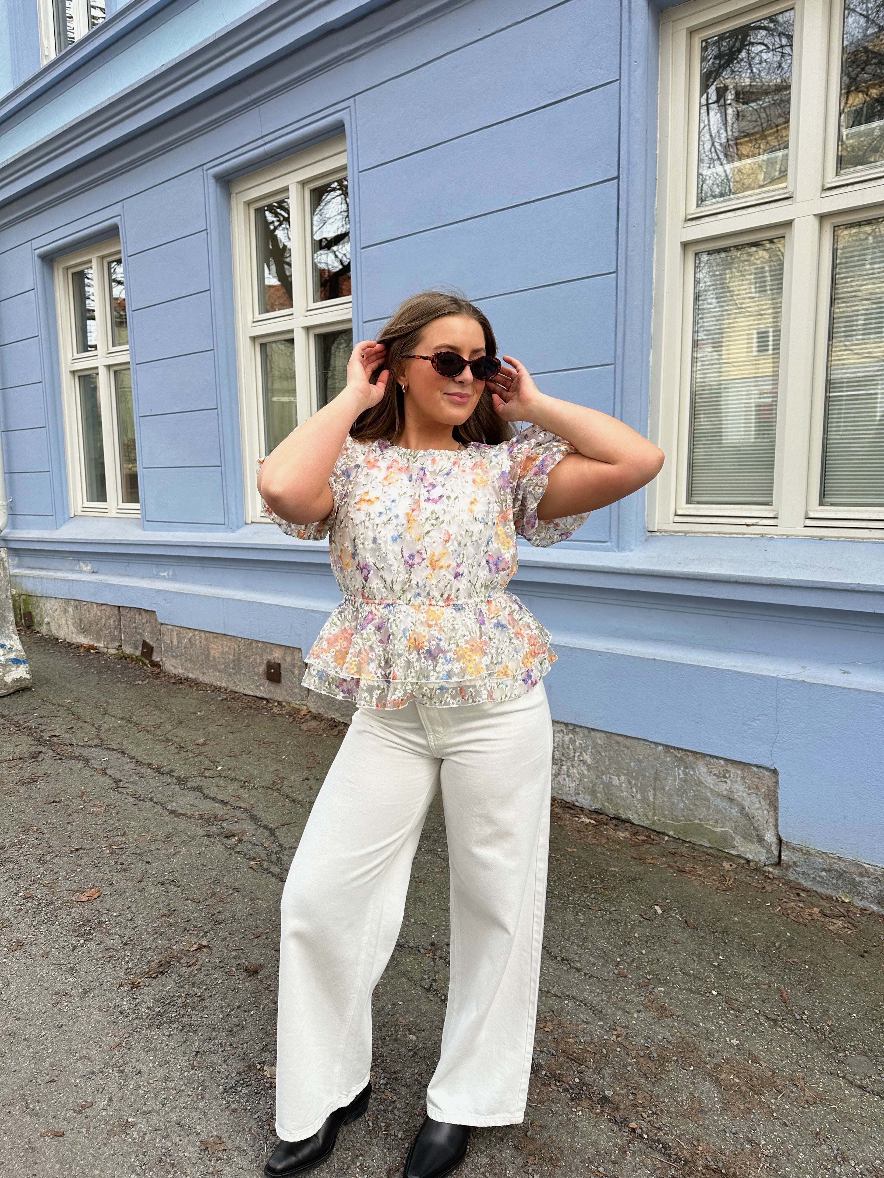 YASLEANNA Top - Star White